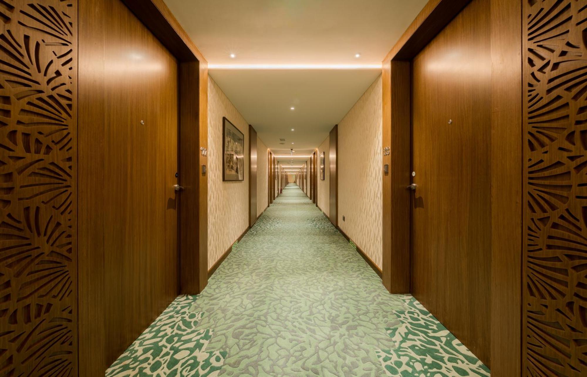 080 Transit Hotel, T2 Turuvekere Екстериор снимка